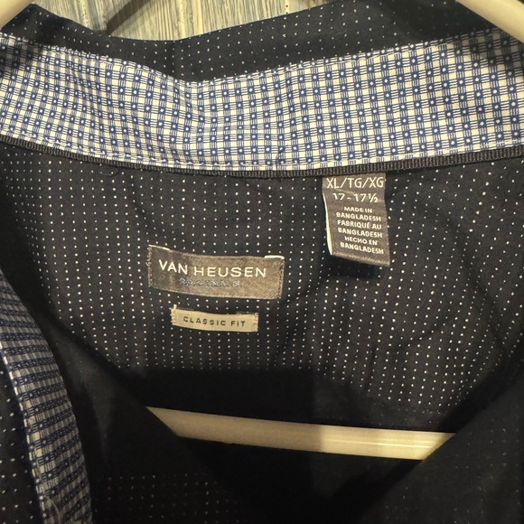 XL Van Heusen Button Down Long Sleeve Shirt - Picture 4 of 5